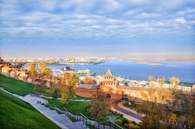 Torre Ivanovskaya e vista dal ponte di osservazione Nizhny Novgorod Cremlino Nizhny Novgorod