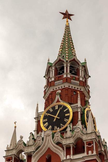 Torre Spasskaya del Cremlino di Mosca dalla Piazza Rossa. Mosca, Russia