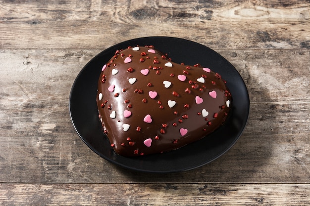 Torta a forma di cuore per San Valentino o festa della mamma