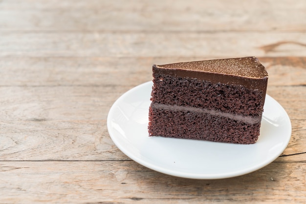 torta al cioccolato sul piatto