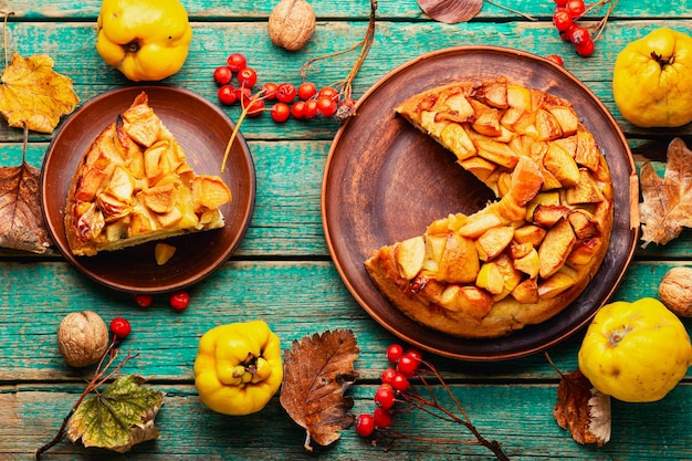 Torta autunnale con mele cotogne