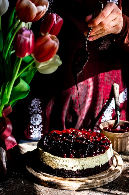 Torta casalinga di cheesecake alle ciliegie