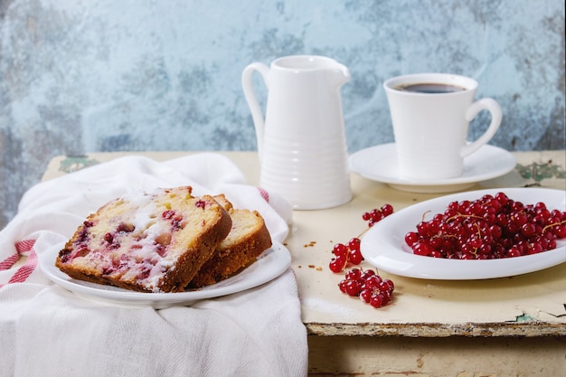 Torta con ribes rosso