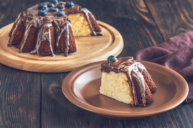 Torta con topping al cioccolato