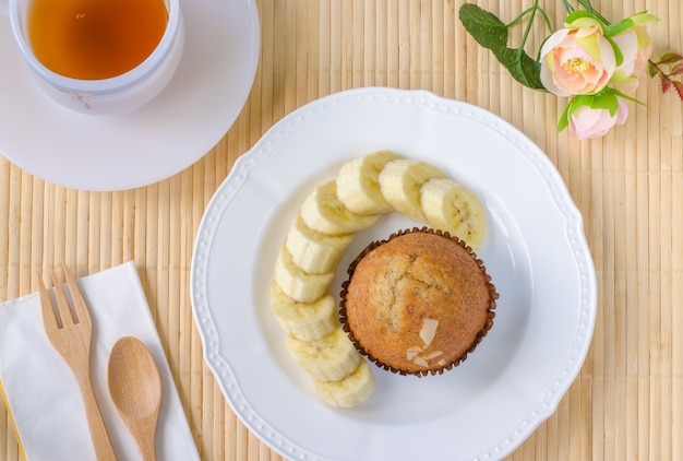 Torta deliziosa tazza di banana fresca