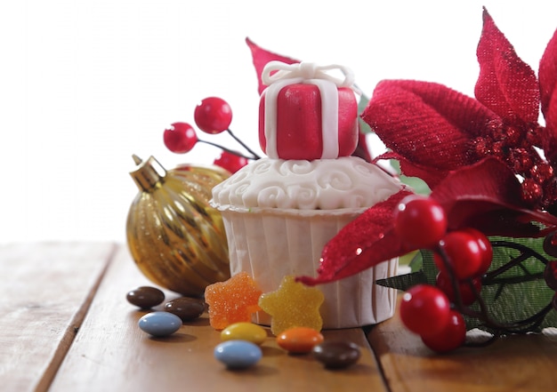 Torta della tazza con il concetto di Natale