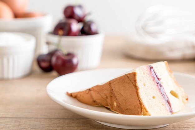 torta di chiffon di ciliegio