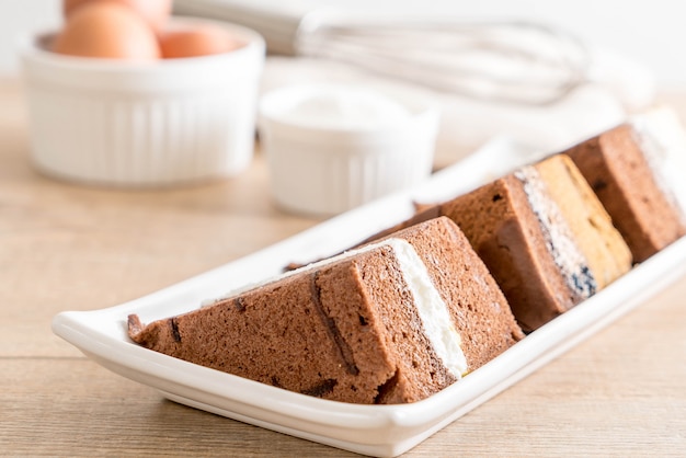 torta di chiffon sul tavolo