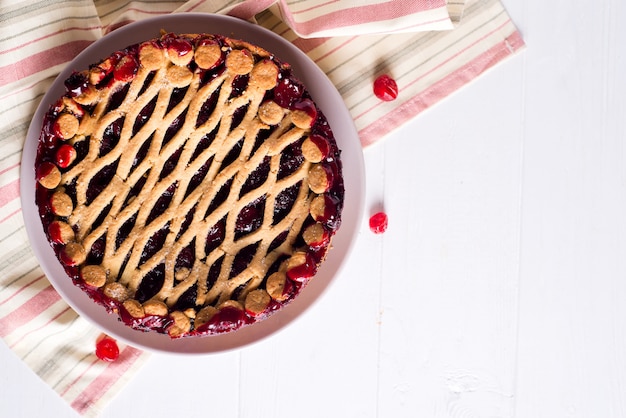 Torta di ciliegie fatta in casa