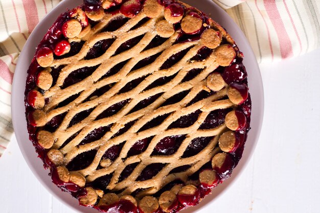 Torta di ciliegie fatta in casa