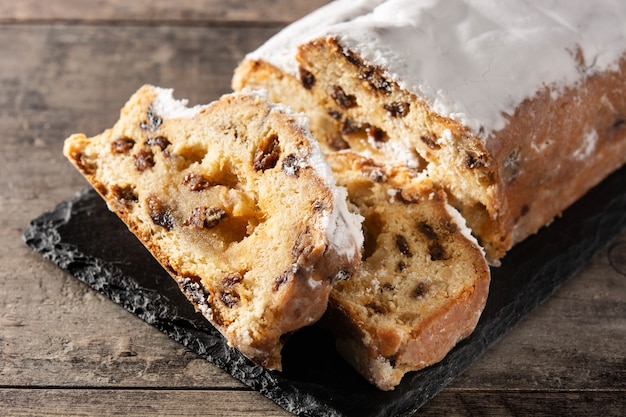 Torta di frutta stollen di Natale