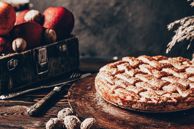 Torta di mele tradizionale americana con cannella