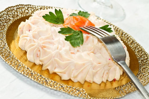 Torta di mousse al salmone cremoso