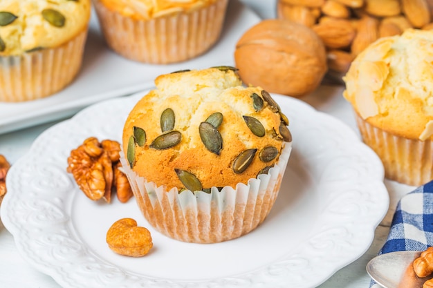 Torta di muffin di noci