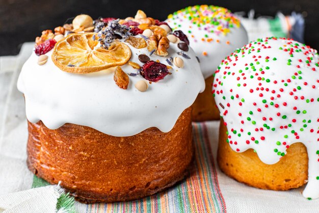 Torta di Pasqua vacanza dolce pane dolce di Pasqua pasto cibo spuntino sul tavolo copia spazio cibo