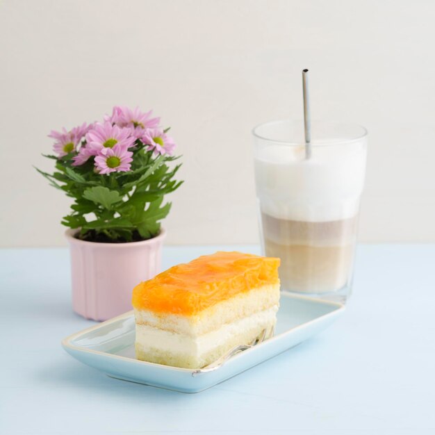 Torta di pesche e Latte Macchiato