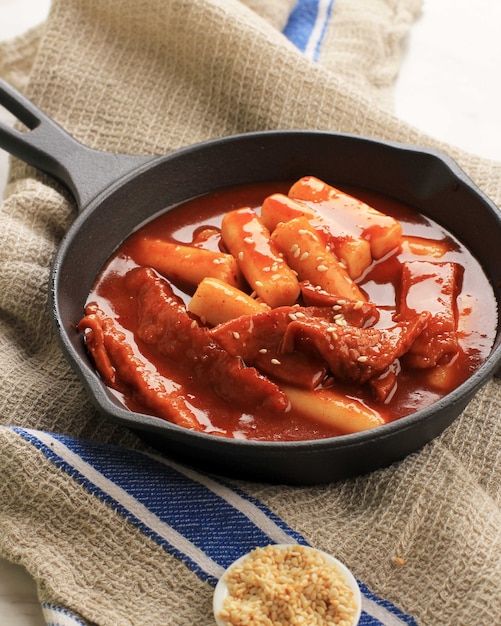 Torta di riso piccante coreana Tteokbokki