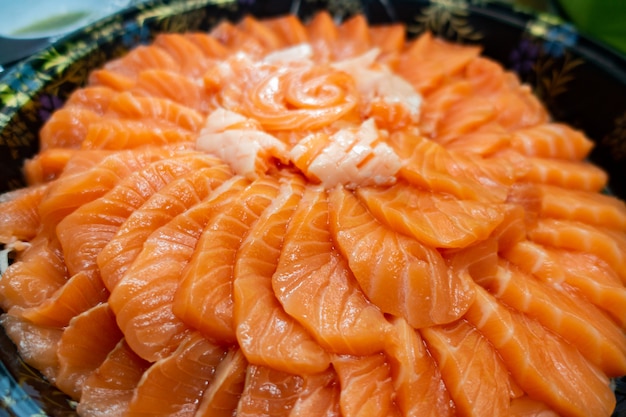 Torta di salmone sashimi