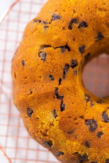 Torta di zucca al cioccolato con glassa al caramello