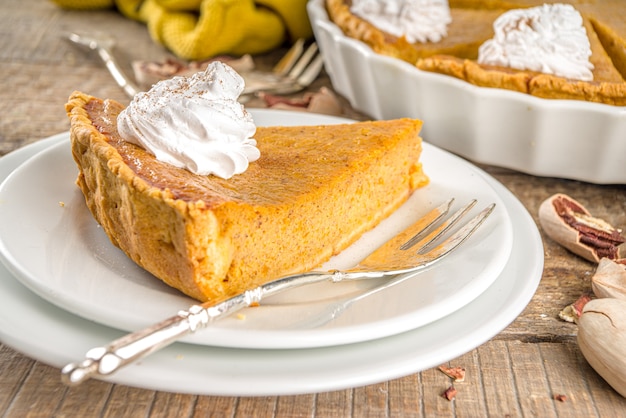 Torta di zucca autunnale tradizionale.