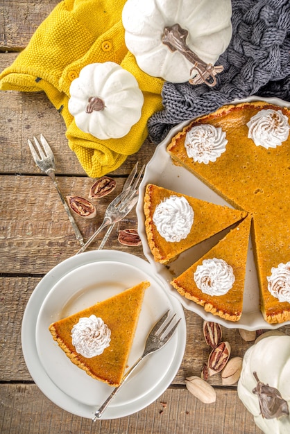 Torta di zucca autunnale tradizionale.