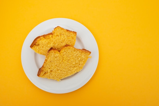 Torta fatta in casa a base di mais verde Cibo tipico brasiliano