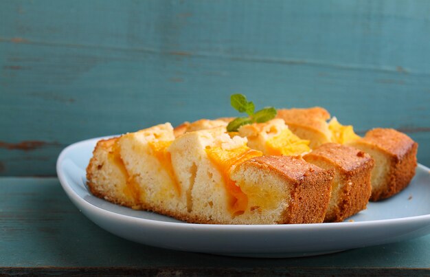 Torta fatta in casa con mango