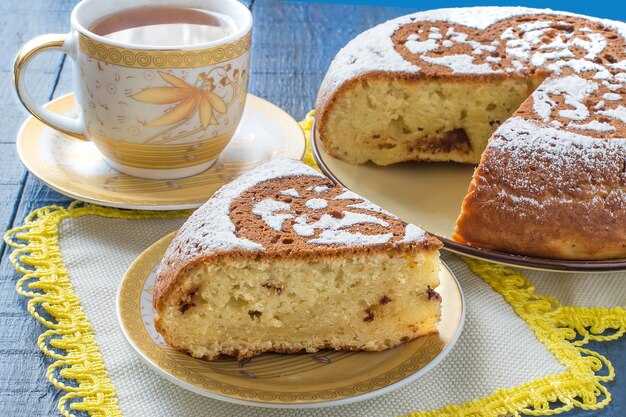 Torta fatta in casa con ricotta e pezzetti di cioccolato