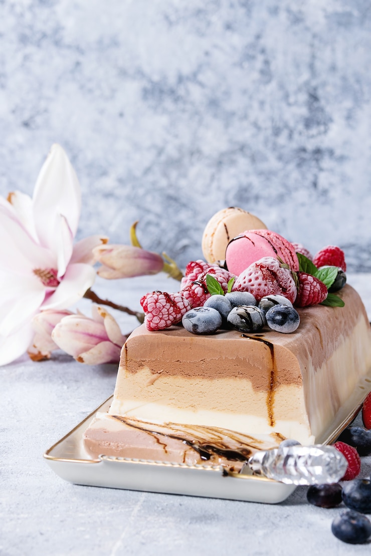Foto torta gelato a tre strati