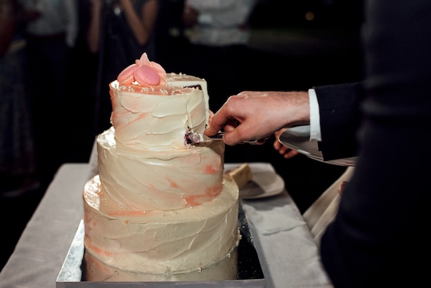 Torta nuziale al matrimonio degli sposi