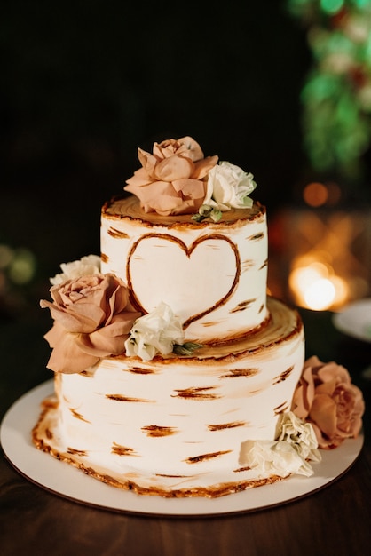 Torta nuziale al matrimonio degli sposi