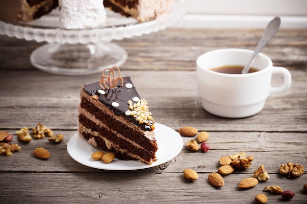 Torta su fondo in legno vecchio