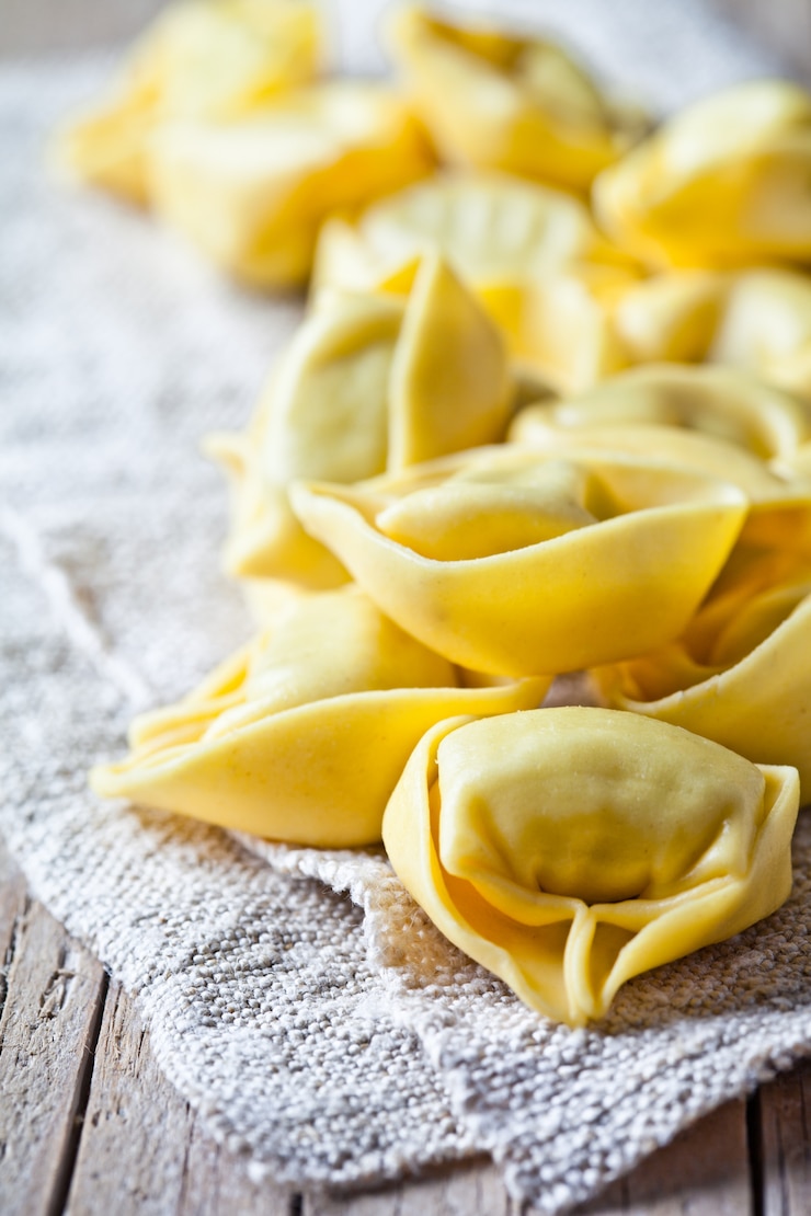 Foto tortellini crudi