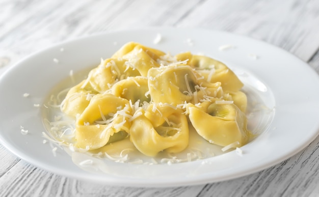 Tortelloni ripieni di ricotta