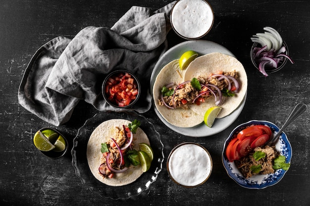 Tortilla con carne e verdure