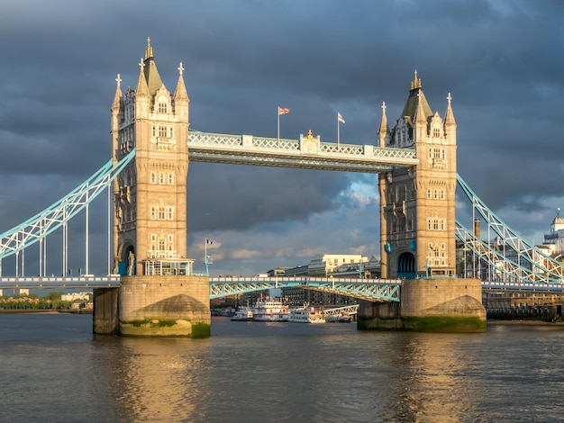 Tower Bridge di Londra