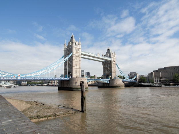 Tower Bridge, Londra