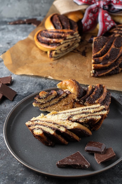 Tradizionale dolce al cioccolato torta di pane al cioccolato babka