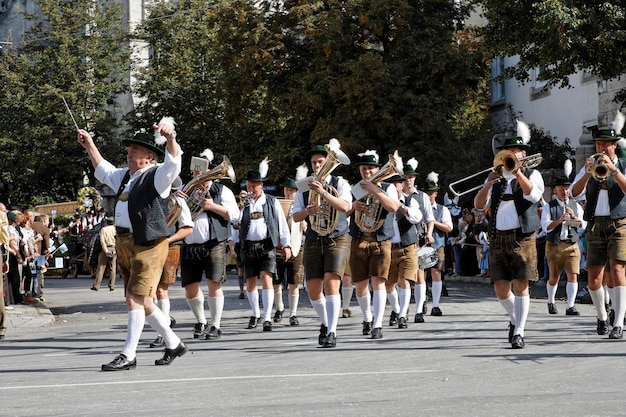 Tradizionale sfilata di apertura Oktoberfest Monaco di Baviera festa della birra Baviera Germania