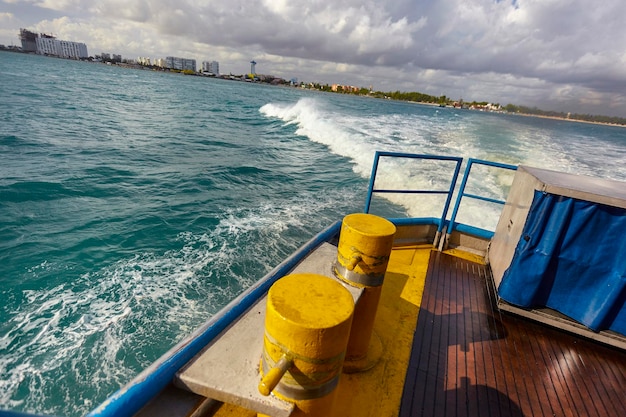 Traghetto per Isla Mujeres