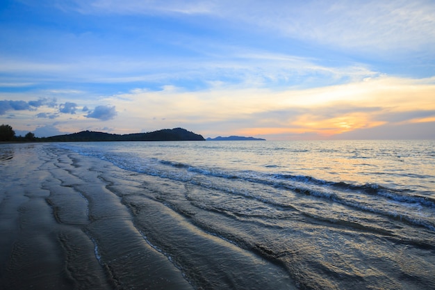 Tramonto della spiaggia di Andaman