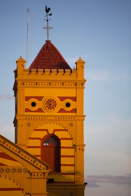 Tramonto e architettura coloniale in Brasile Boa Vista