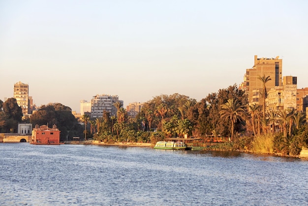 Tramonto Il Cairo dal ponte sul fiume Nilo