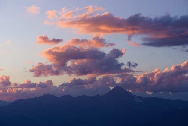 tramonto in montagna