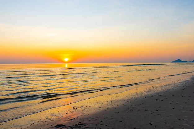 Tramonto in spiaggia