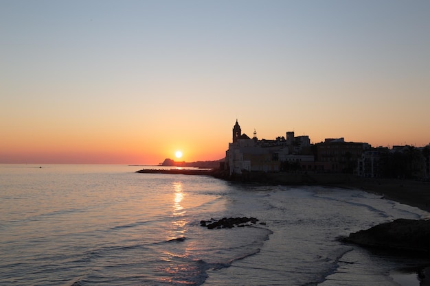 Tramonto in una città mediterranea