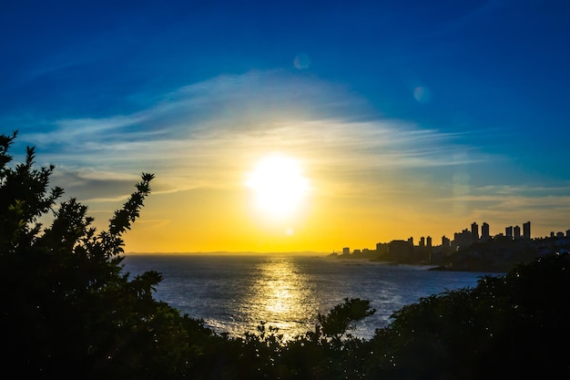 Tramonto nel mare brasiliano