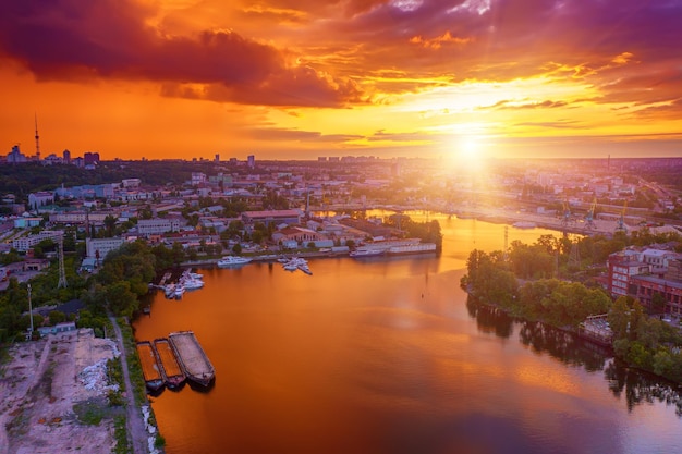 Tramonto su Dnipro