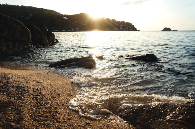 Tramonto sul mare dell'isola