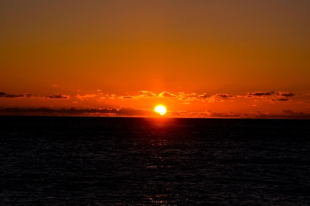 Tramonto sull'Oceano Atlantico a Tenerife Canarie Spagna